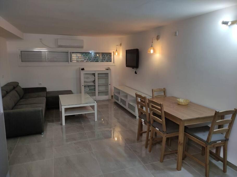 Apartamento יחידת אירוח חדשה ומקסימה בכרמיאל Exterior foto